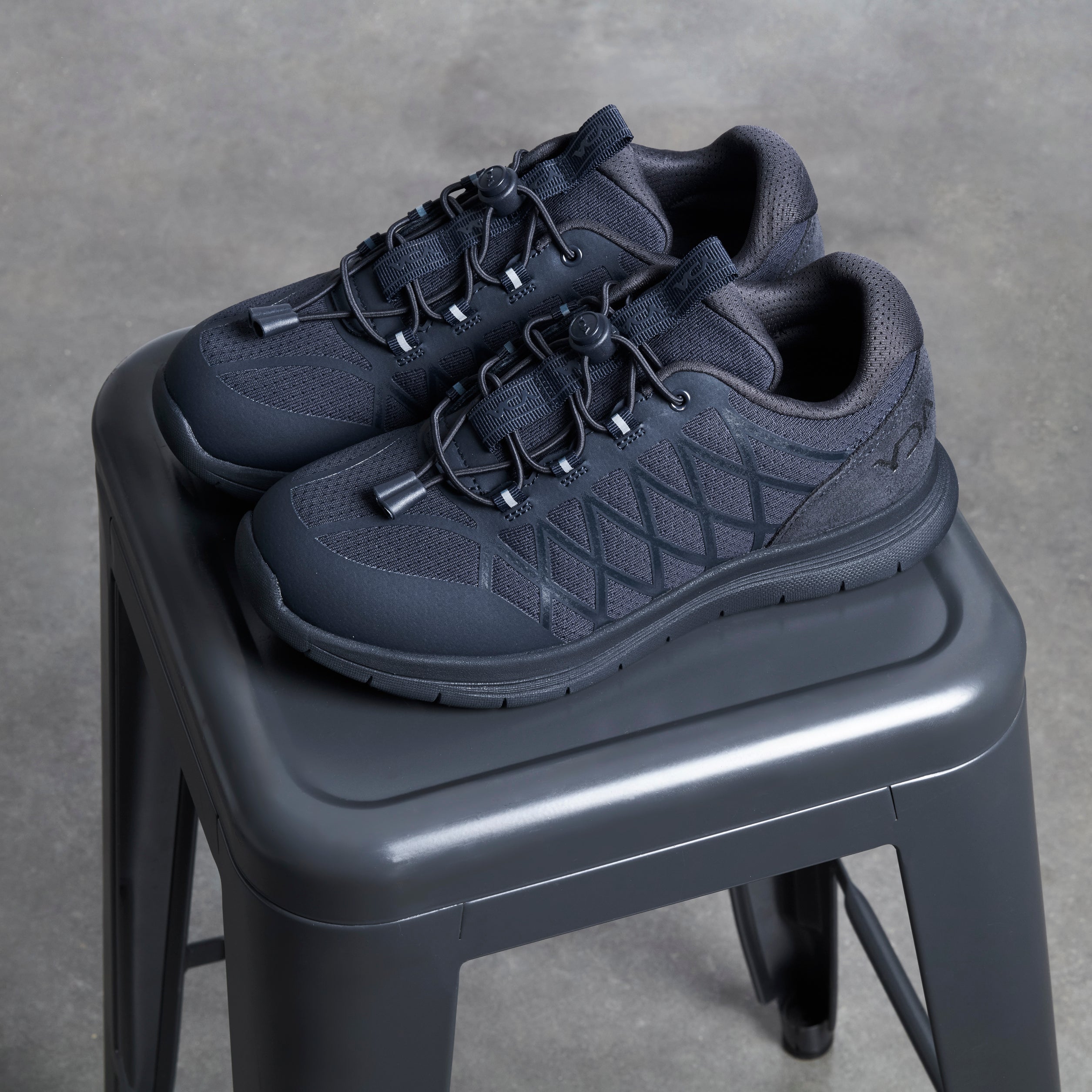 Vault W15 - ONE Water Resistant